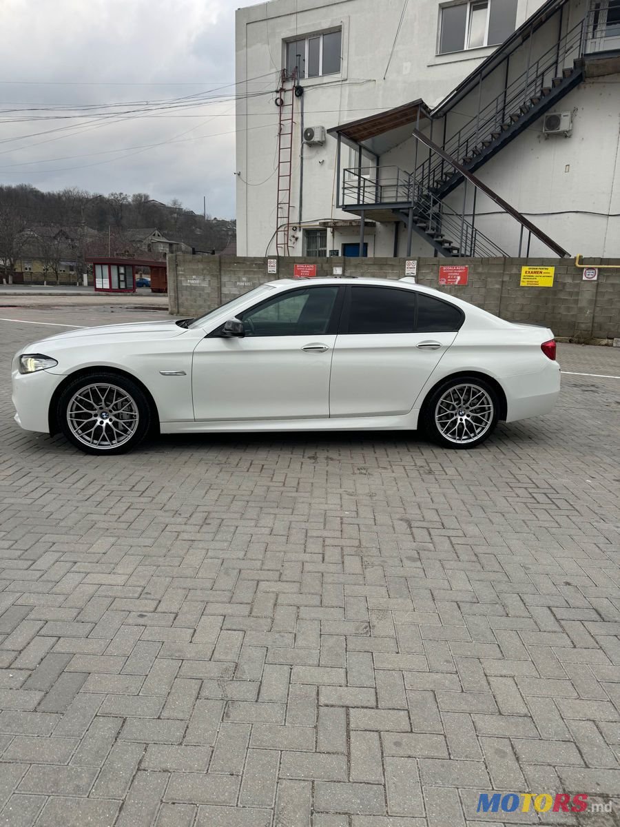 2012' BMW 5 Series photo #4