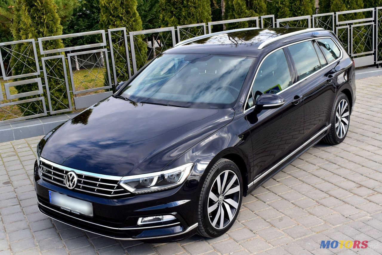 2016' Volkswagen Passat photo #1