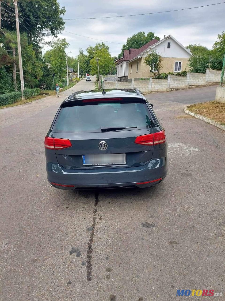 2015' Volkswagen Passat photo #2