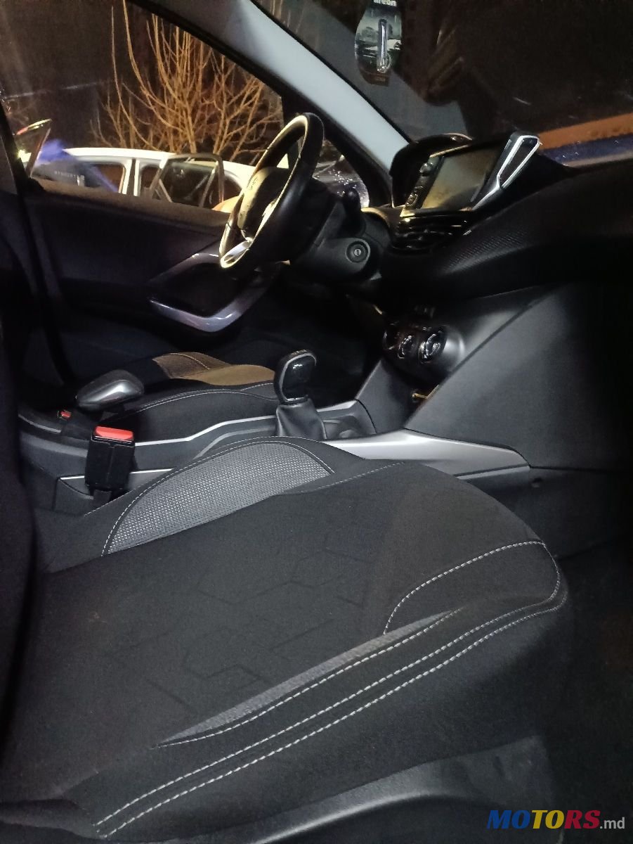 2019' Peugeot 2008 photo #4