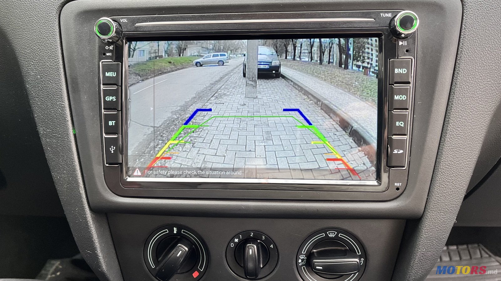 2015' Skoda Rapid photo #2