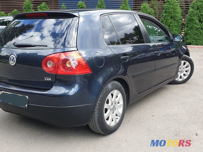 2006' Volkswagen Golf photo #5