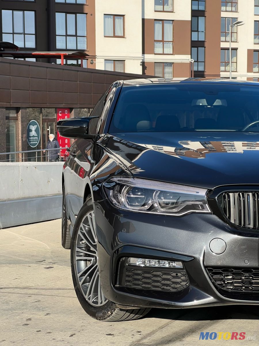 2018' BMW 5 Series photo #2