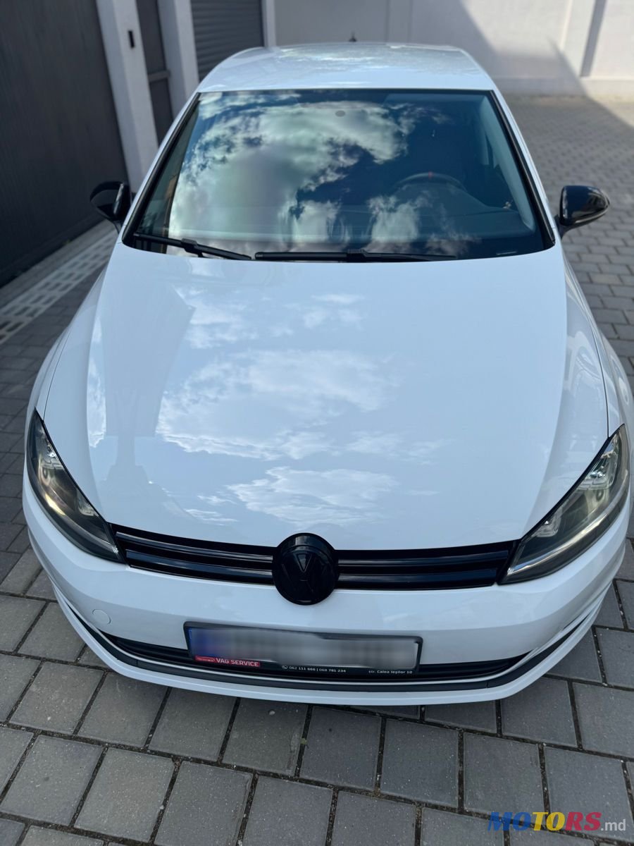 2015' Volkswagen Golf photo #6