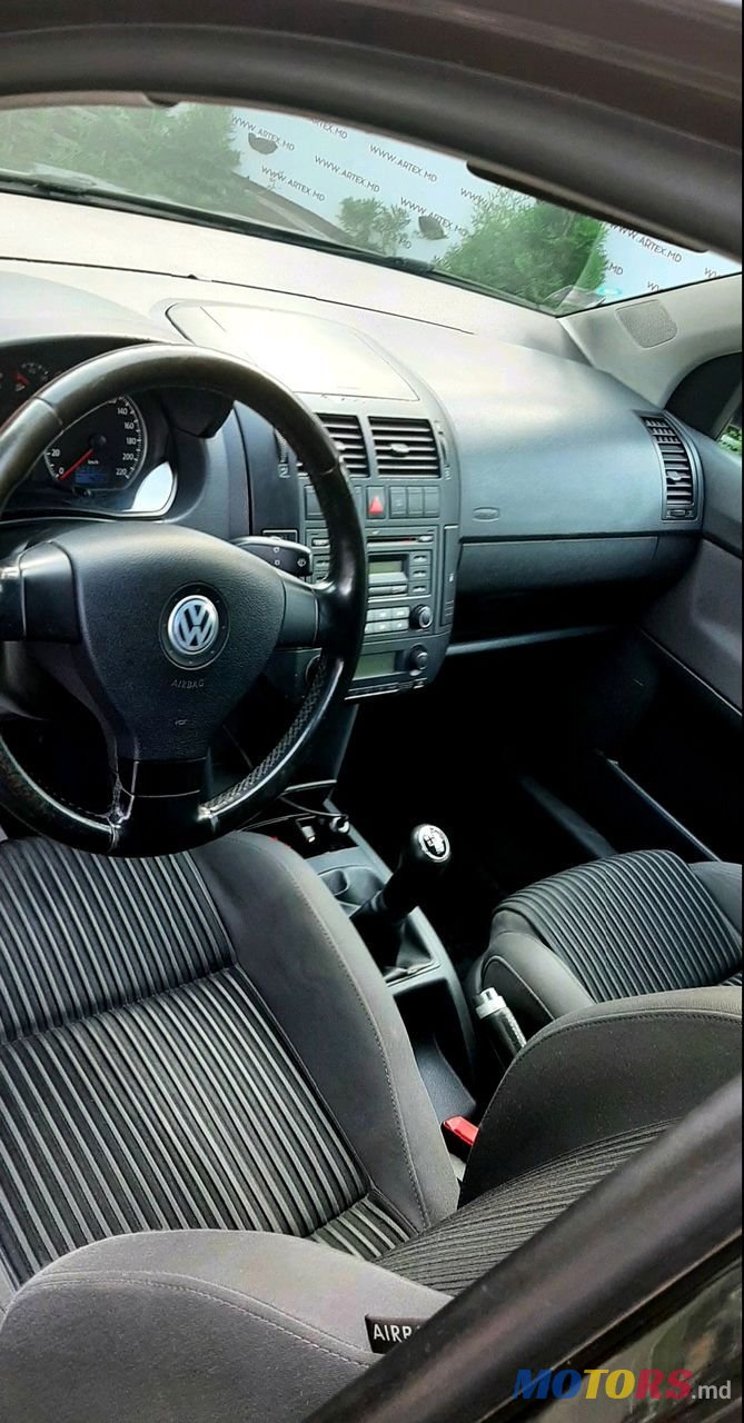 2006' Volkswagen Polo photo #5