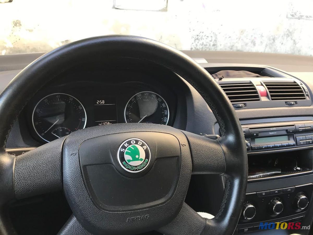 2011' Skoda Octavia photo #4