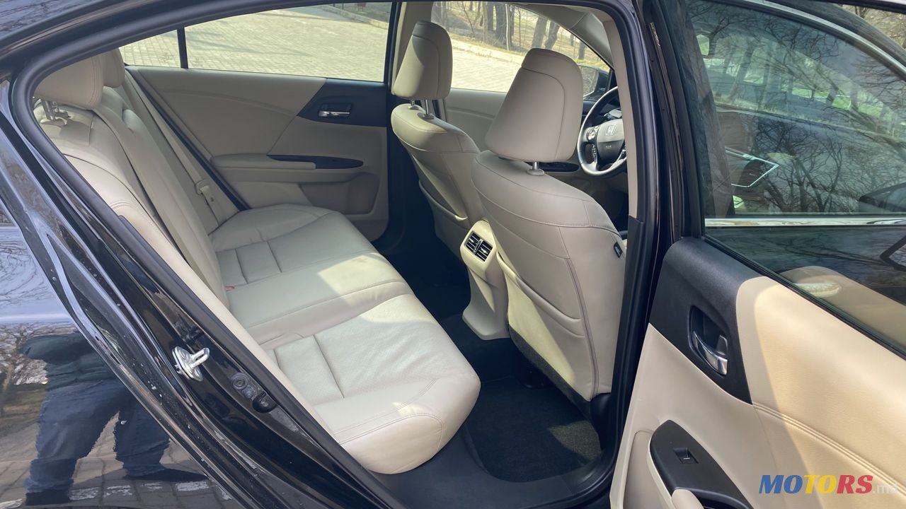 2015' Honda Accord photo #4