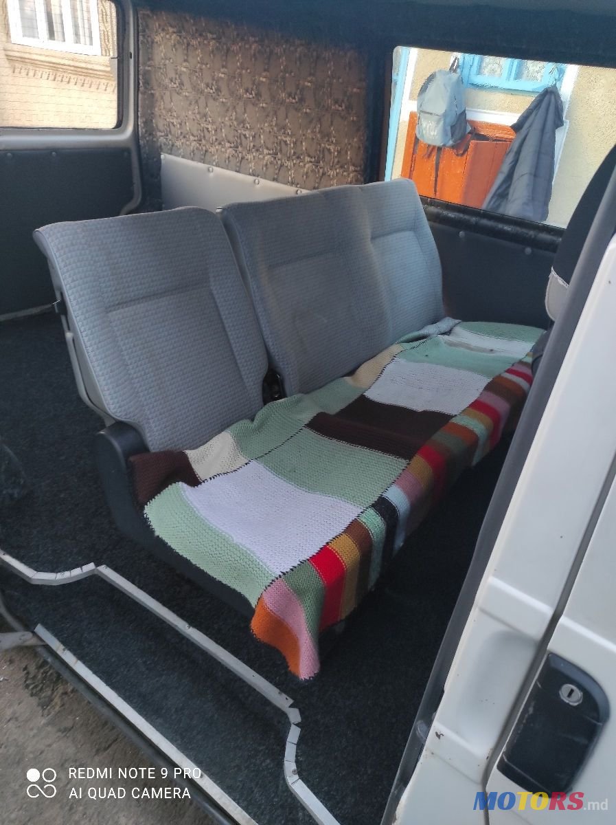 2000' Volkswagen Transporter photo #4