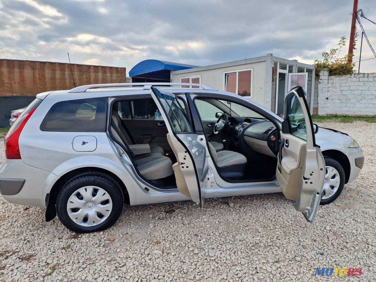 2007' Renault Megane photo #6