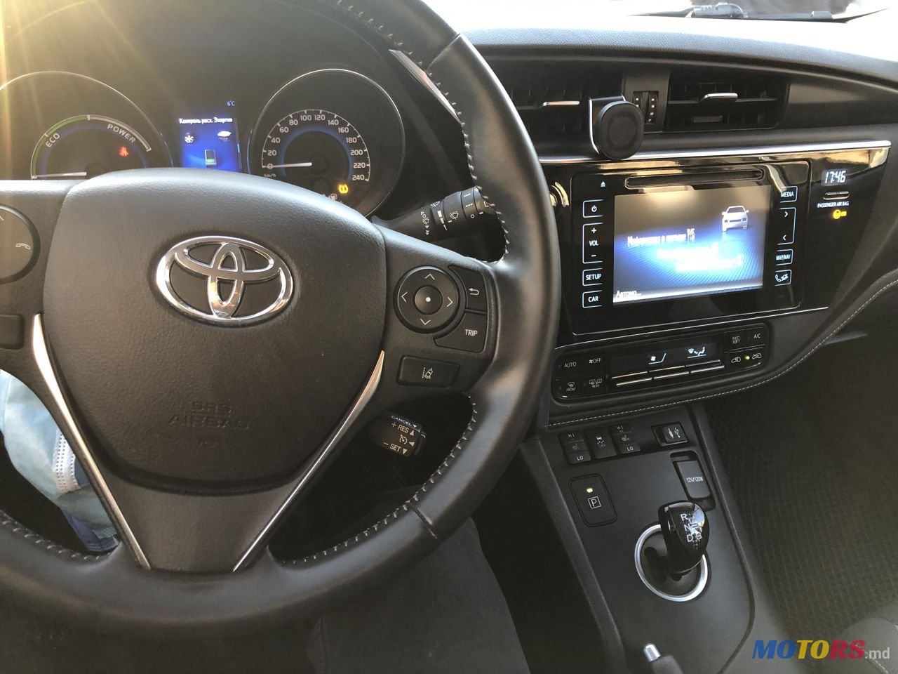 2018' Toyota Auris photo #5