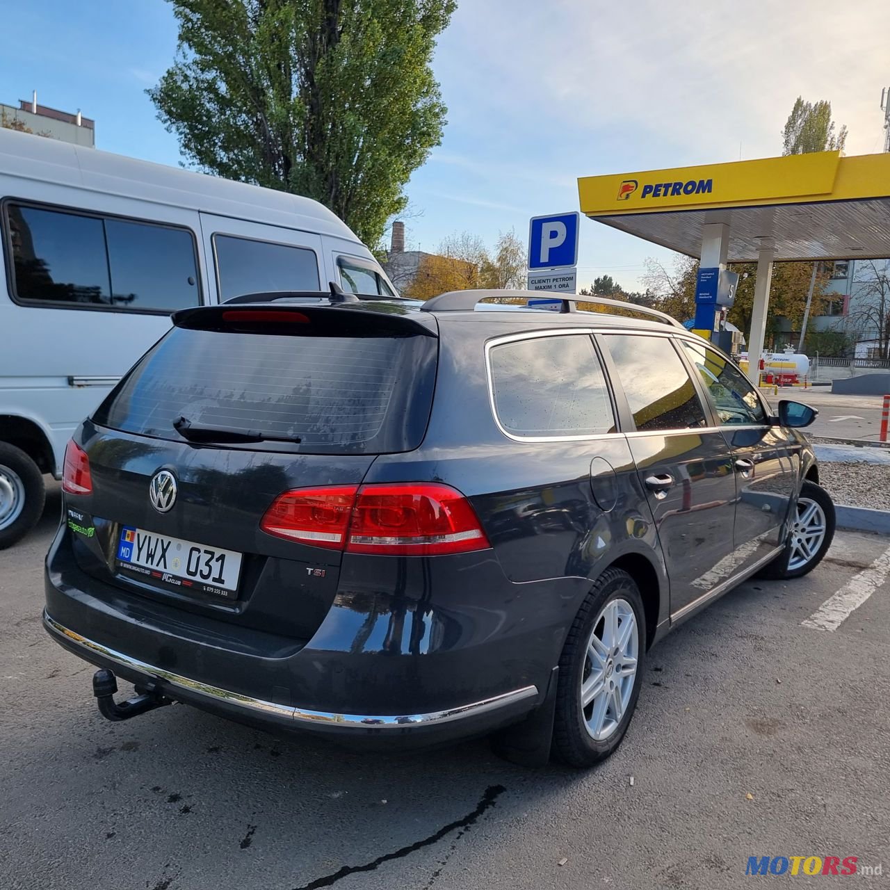 2013' Volkswagen Passat photo #5