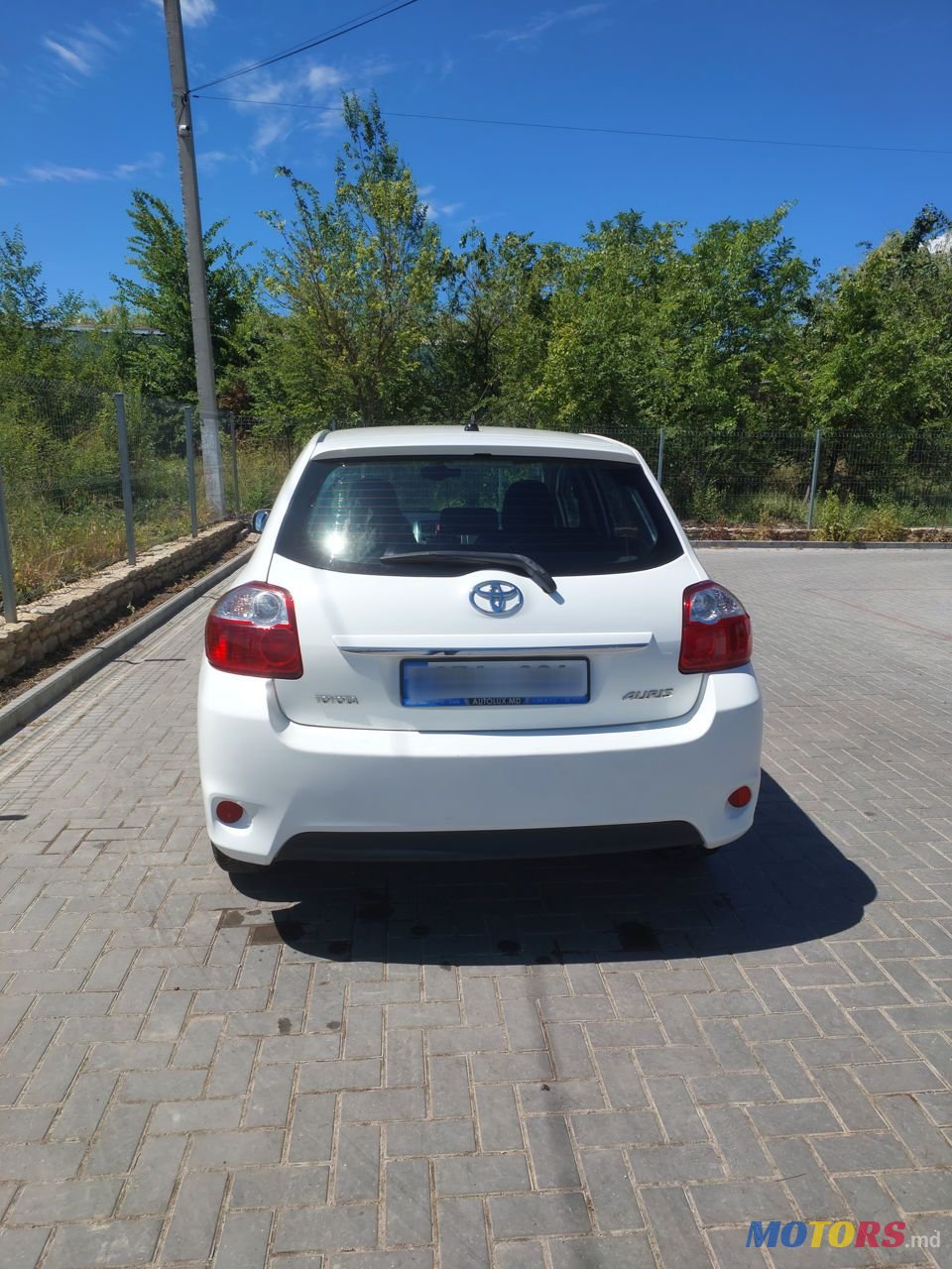 2010' Toyota Auris photo #6