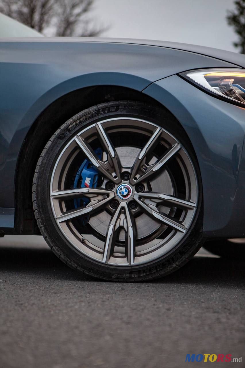 2021' BMW 3 Series photo #4