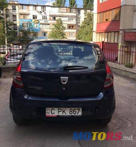 2010' Dacia Sandero photo #2