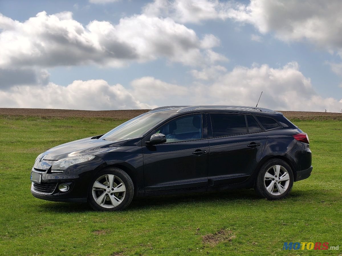 2012' Renault Megane photo #4