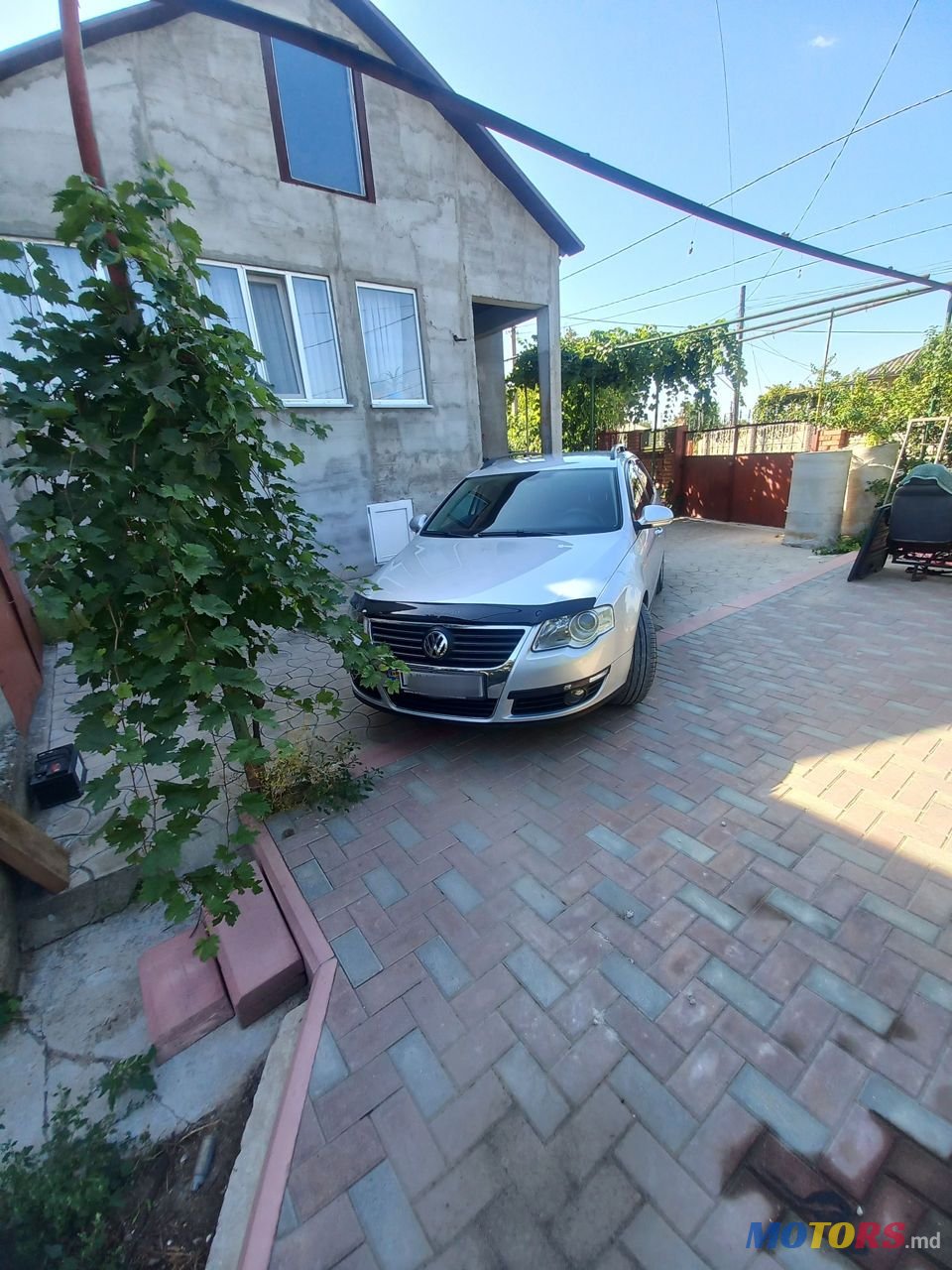 2009' Volkswagen Passat photo #1