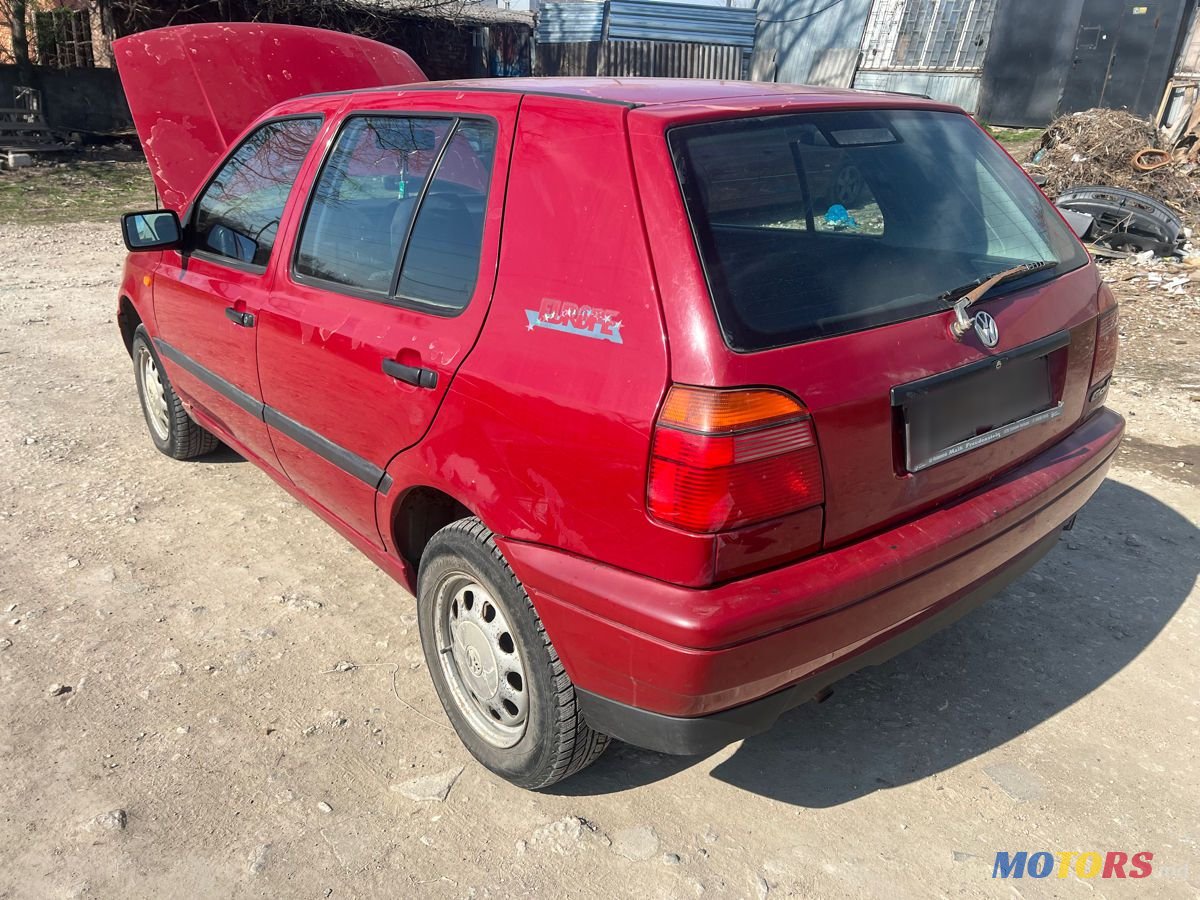 1997' Volkswagen Golf photo #3