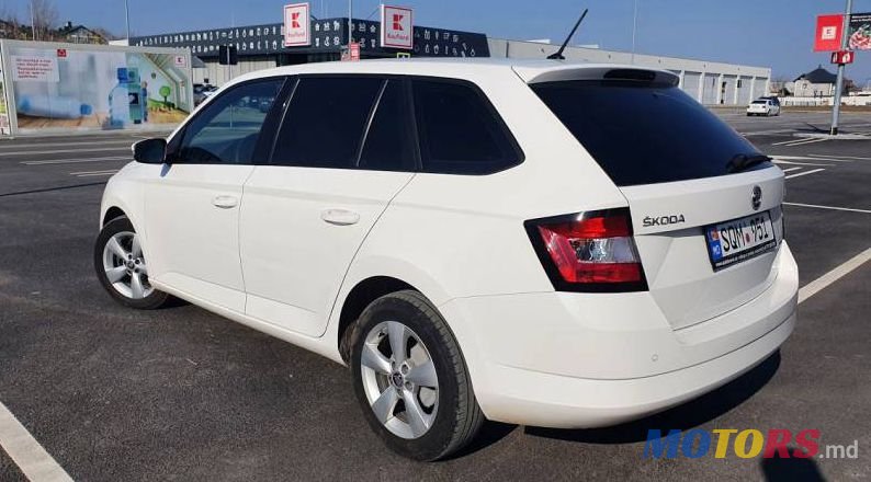 2015' Skoda Fabia photo #4