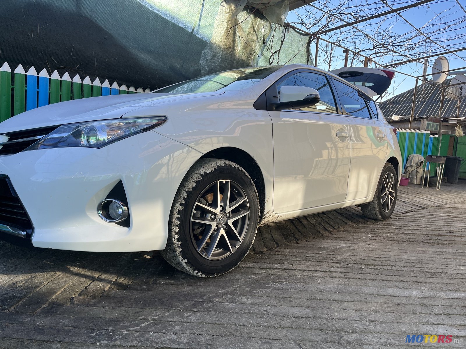 2014' Toyota Auris photo #4