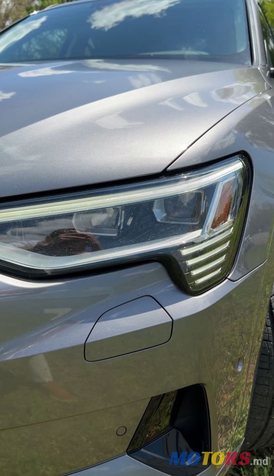 2021' Audi e-tron photo #3