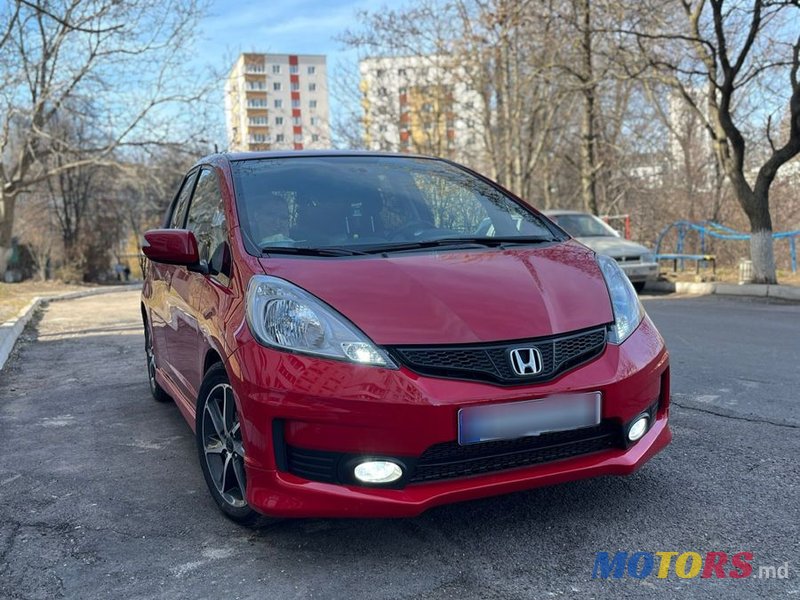 2013' Honda Jazz photo #1