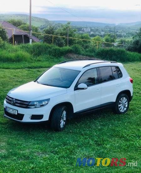 2012' Volkswagen Tiguan photo #1