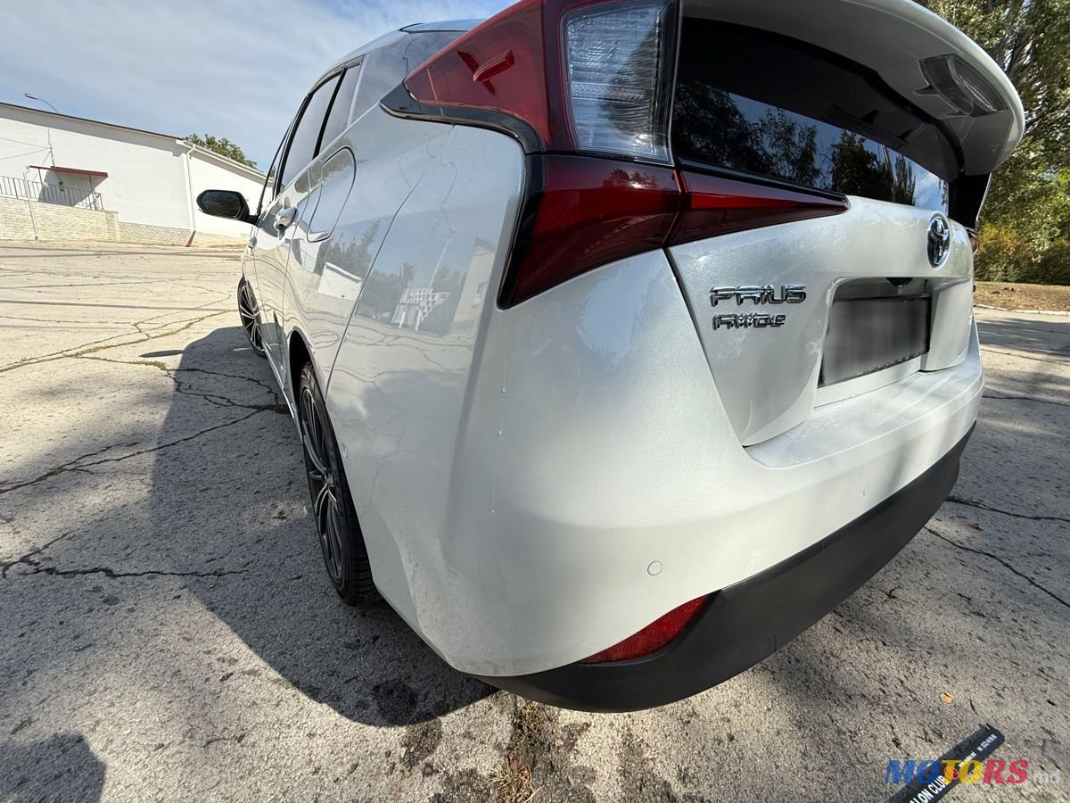 2021' Toyota Prius photo #4