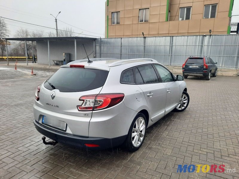 2012' Renault Megane photo #4