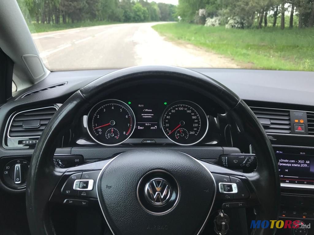 2013' Volkswagen Golf photo #5