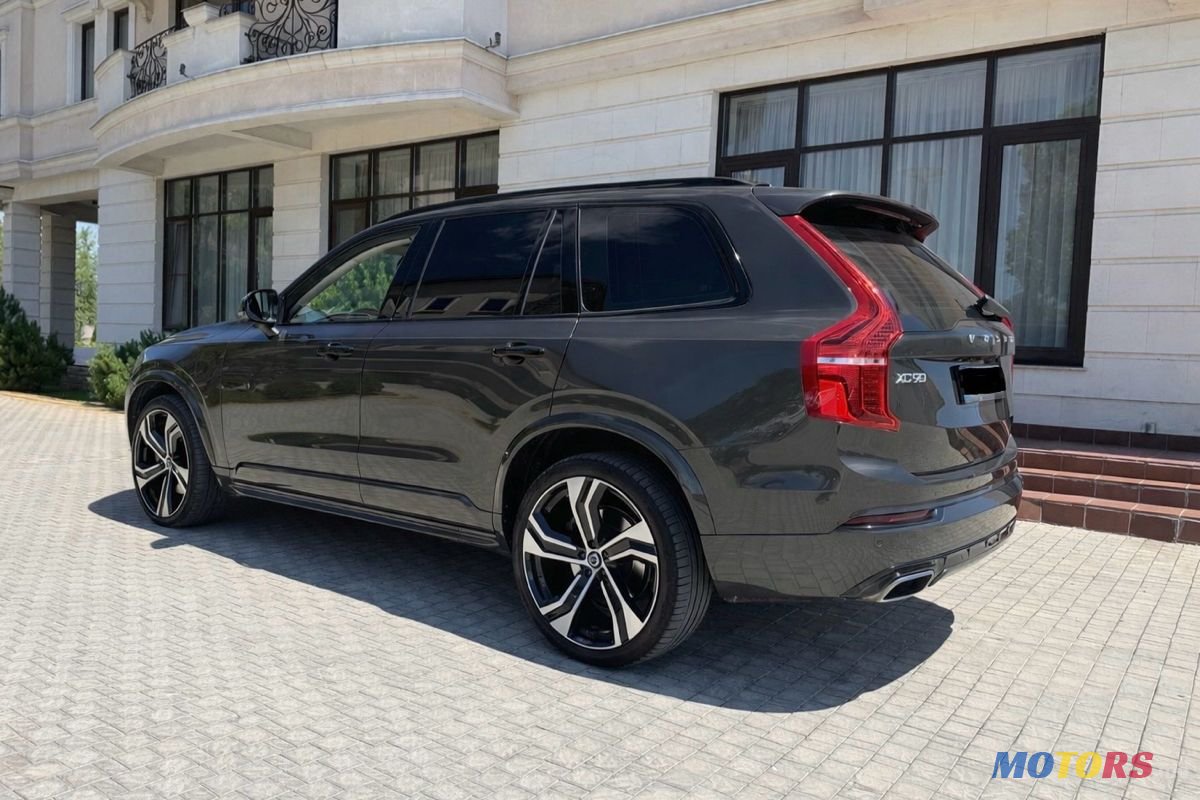 2021' Volvo XC90 photo #3