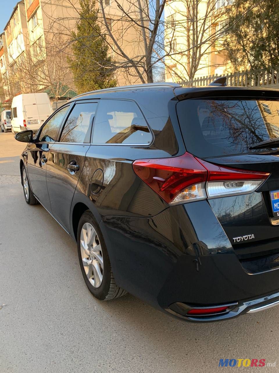 2015' Toyota Auris photo #2