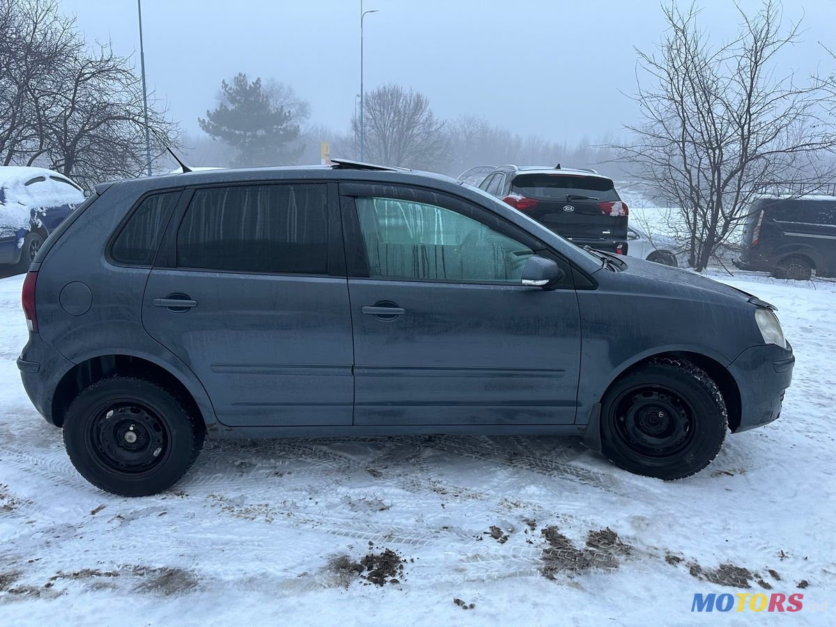 2007' Volkswagen Polo photo #2