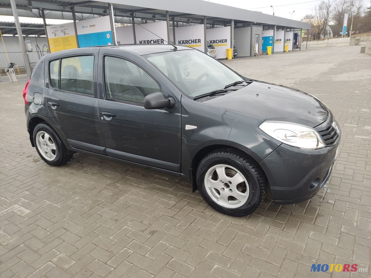 2009' Dacia Sandero photo #3