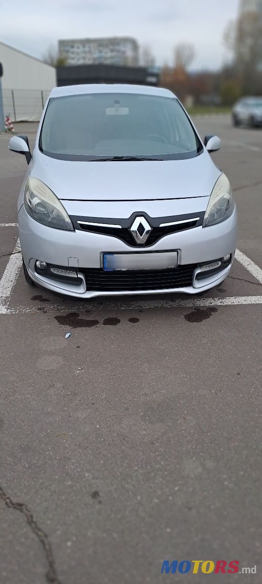 2014' Renault Grand Scenic photo #2