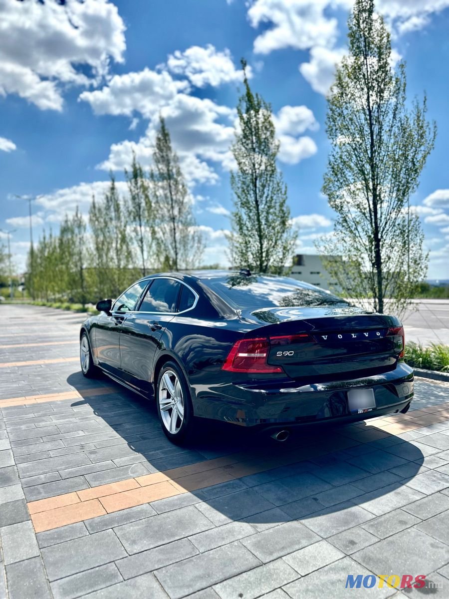 2018' Volvo S90 photo #2