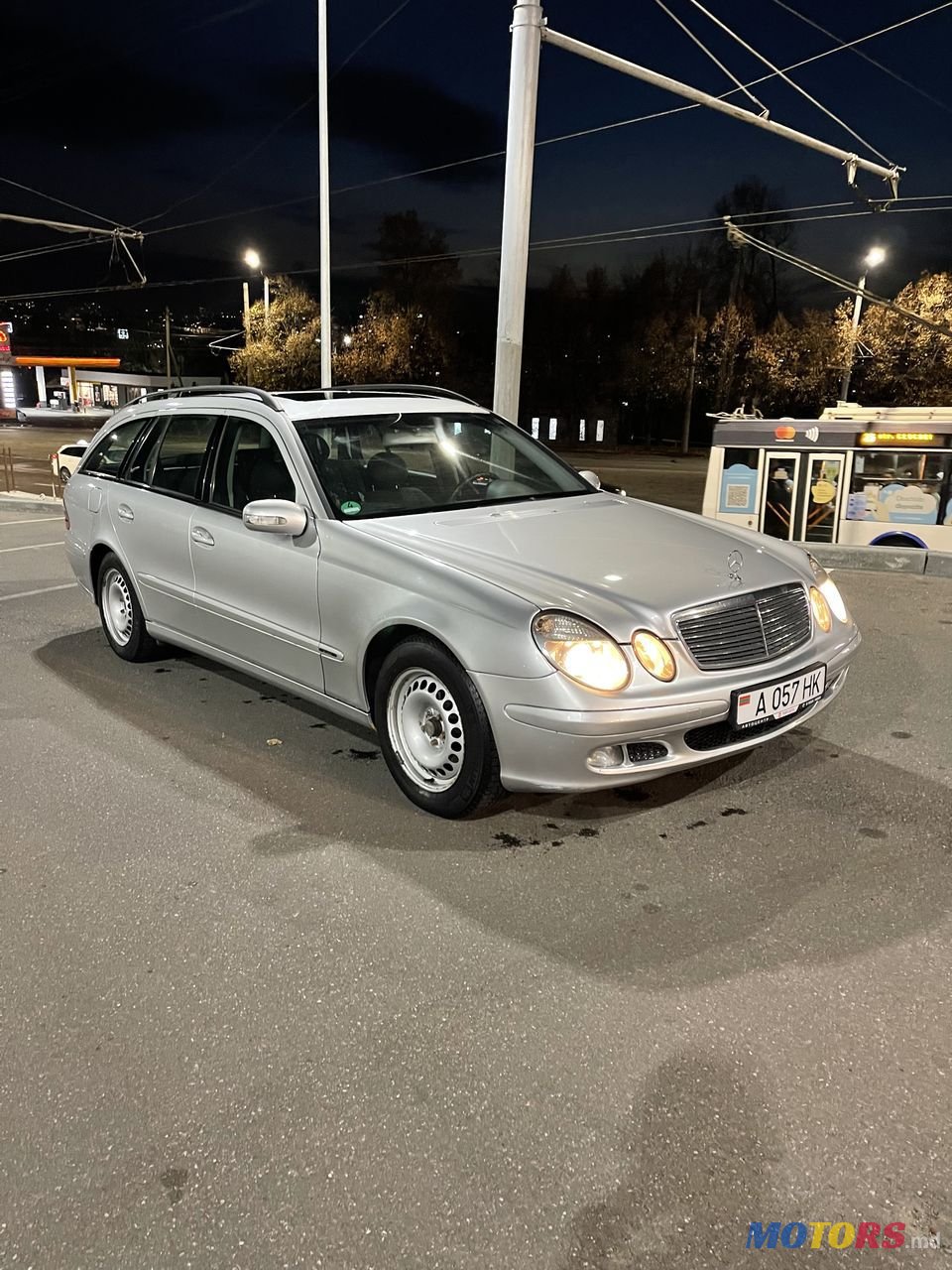2004' Mercedes-Benz E Класс photo #4
