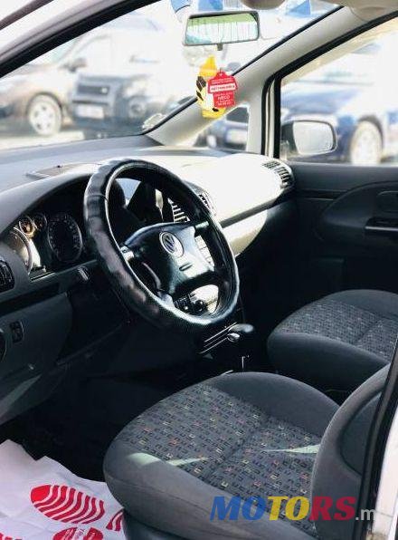 2003' Volkswagen Sharan photo #3