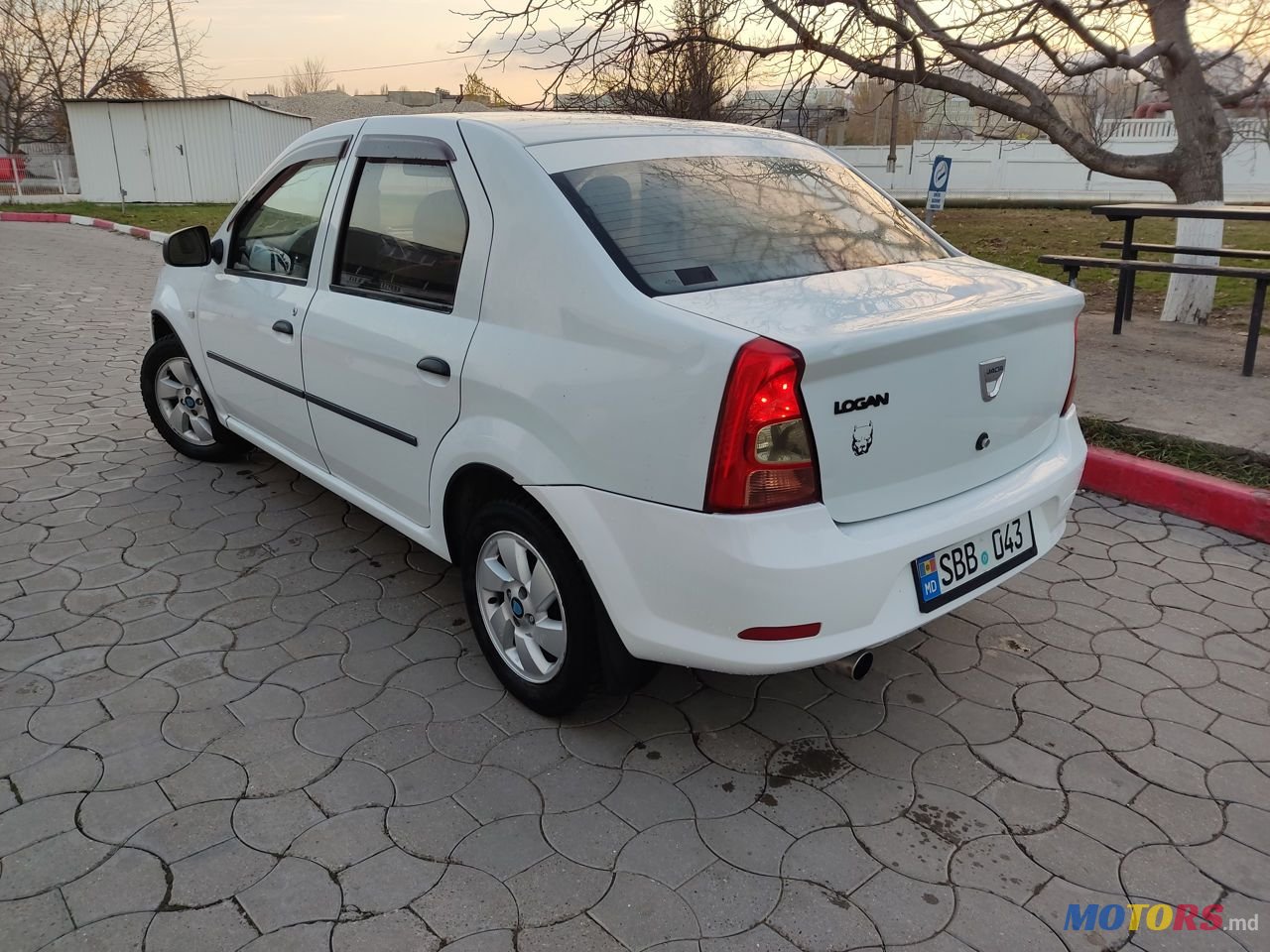 2010' Dacia Logan photo #5