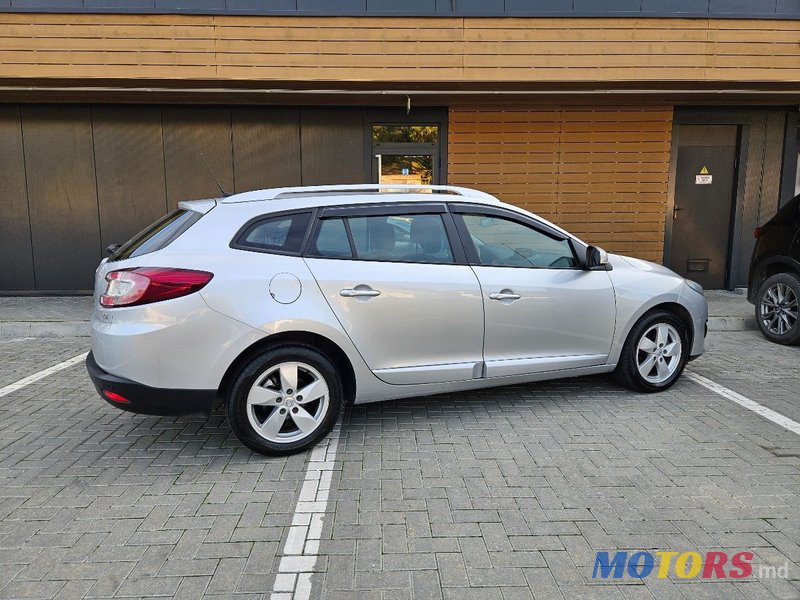 2015' Renault Megane photo #1