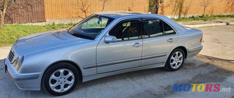 2002' Mercedes-Benz E photo #1