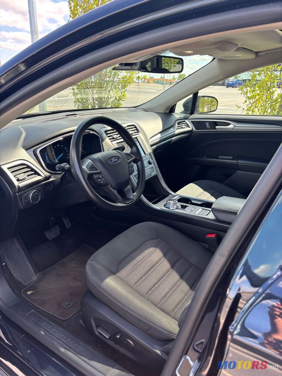 2020' Ford Fusion photo #3