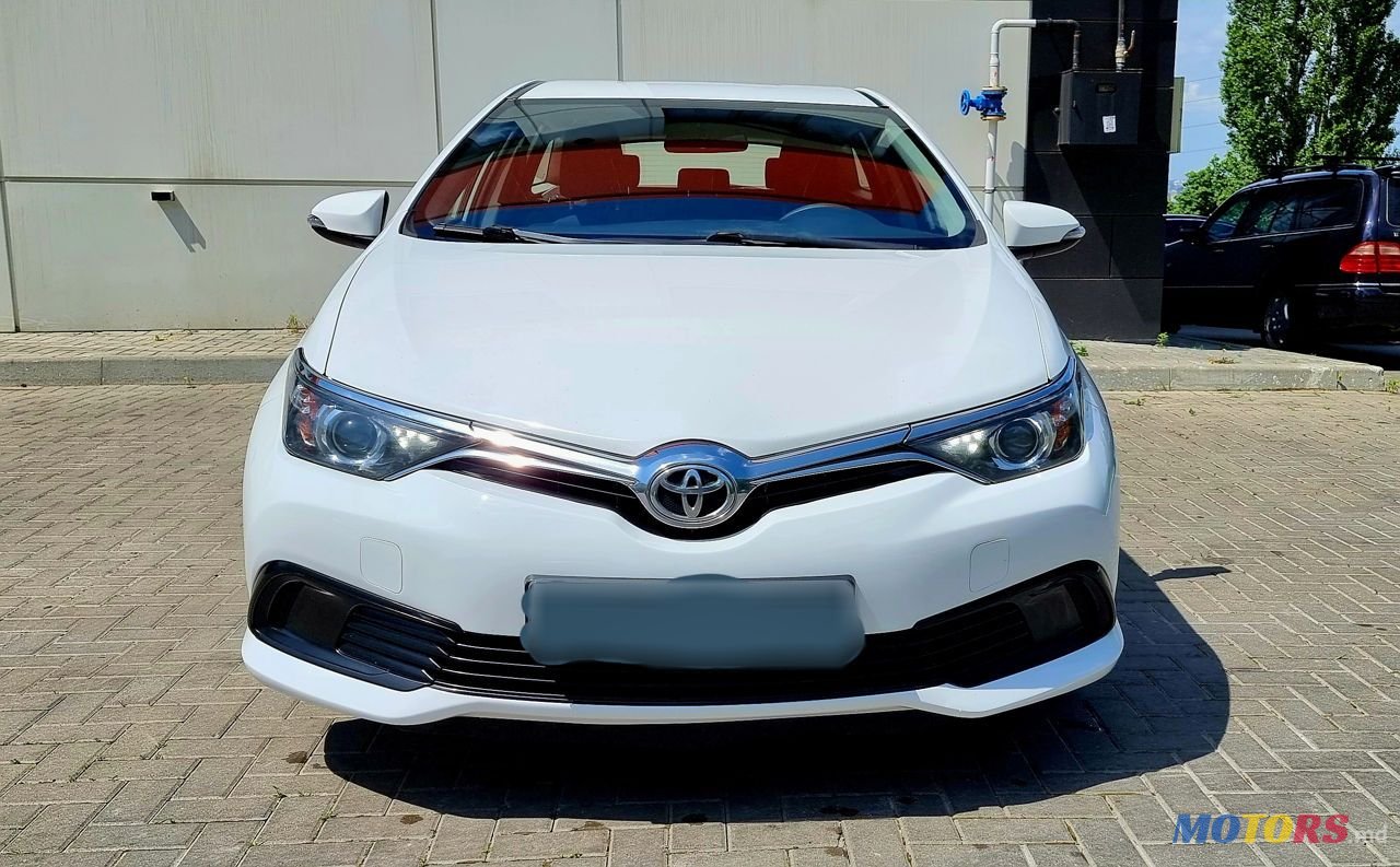 2016' Toyota Auris photo #1