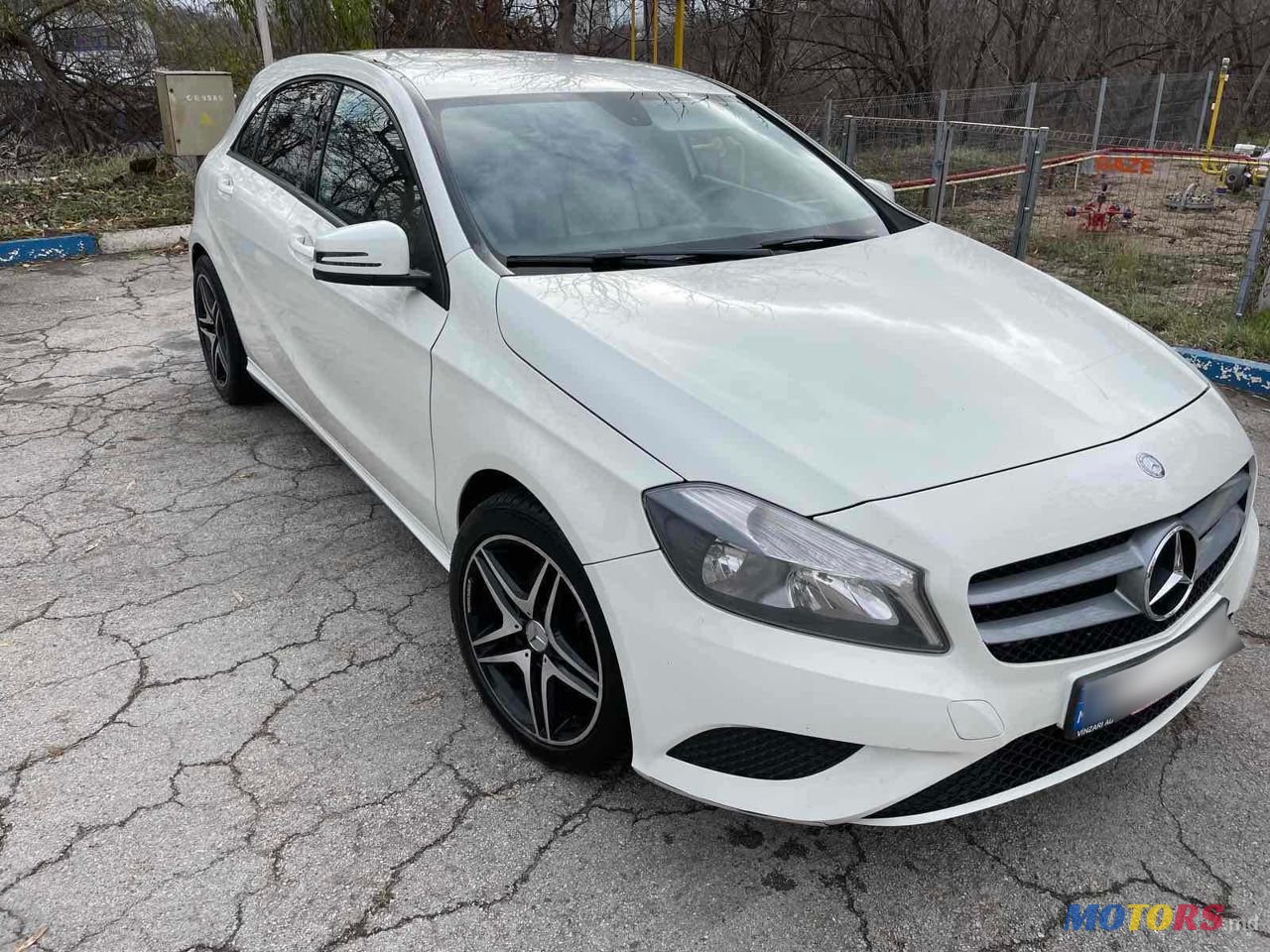 2013' Mercedes-Benz A Класс photo #2