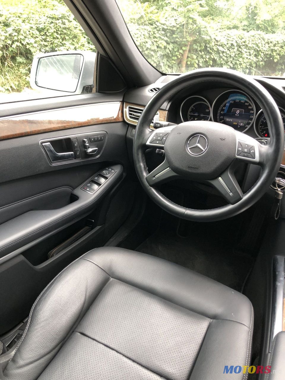 2013' Mercedes-Benz E Класс photo #4