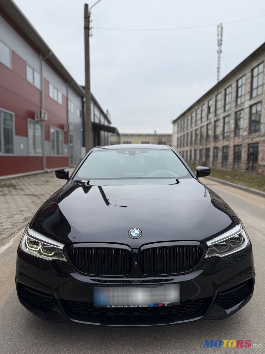2019' BMW 5 Series photo #2