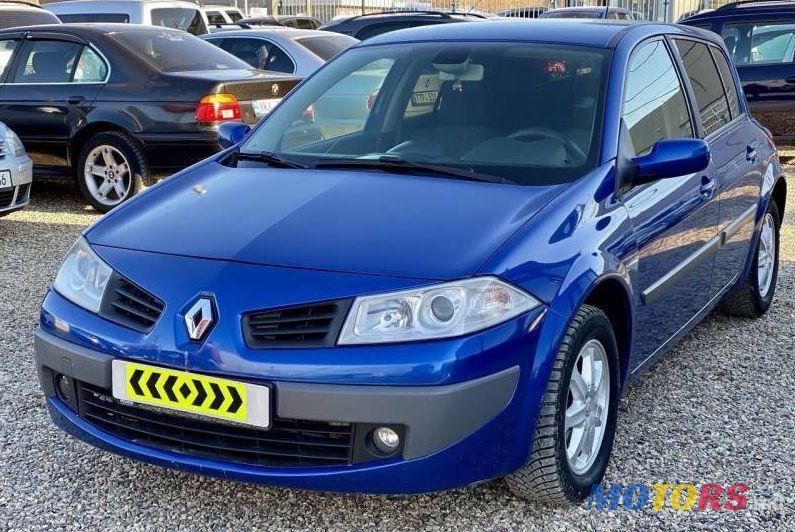 2008' Renault Megane photo #1