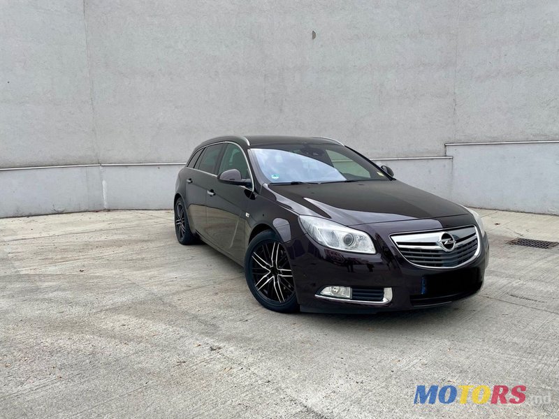 2012' Opel Insignia photo #2