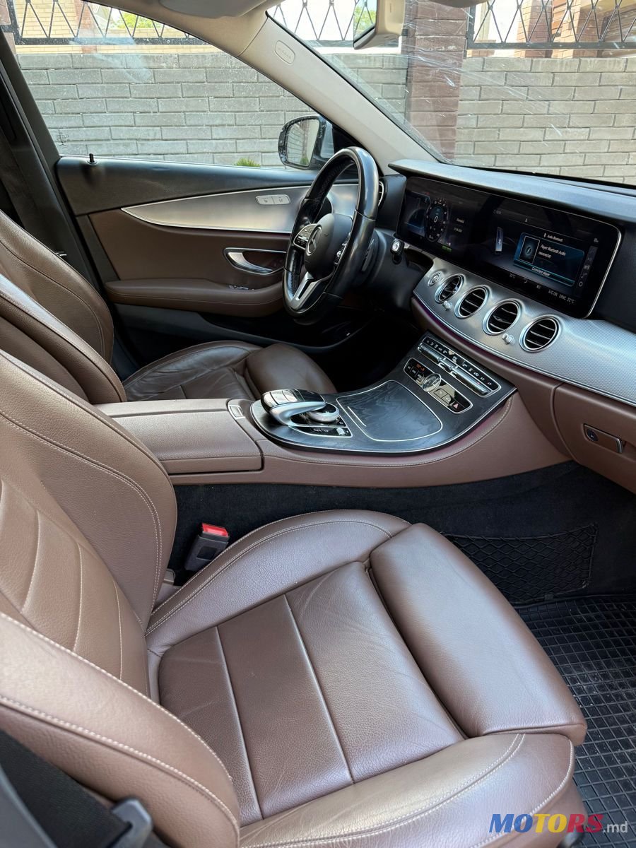 2020' Mercedes-Benz E-Class photo #6