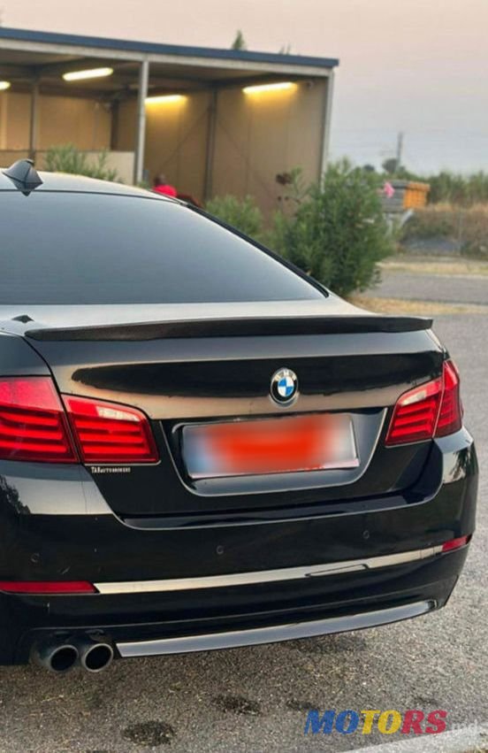 2012' BMW 5 Series photo #3