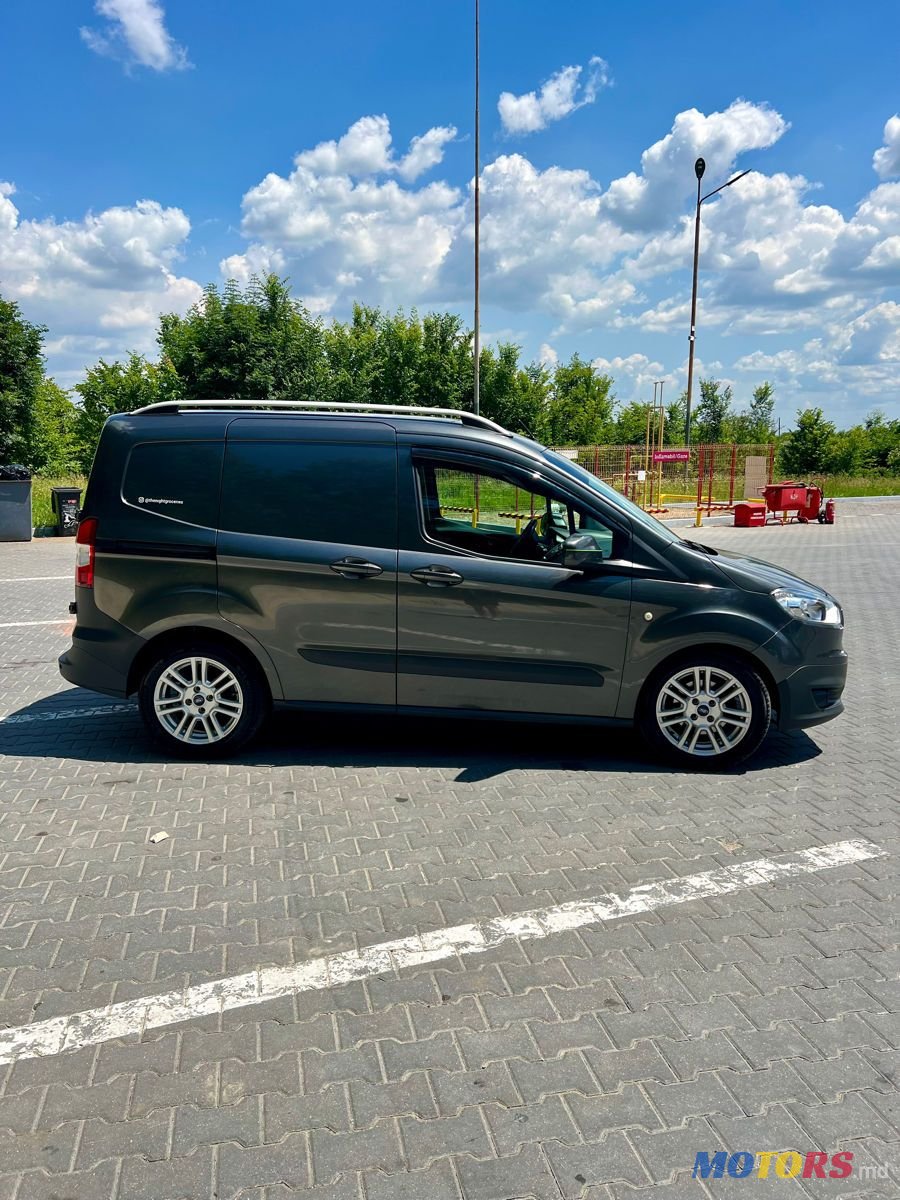 2017' Ford Transit Courier photo #4
